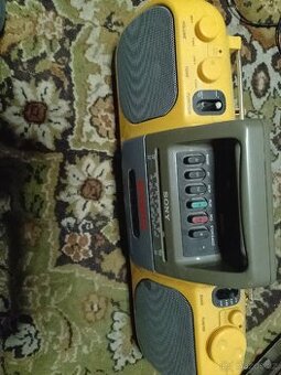 Prodám radiomagnetofon Sony sports