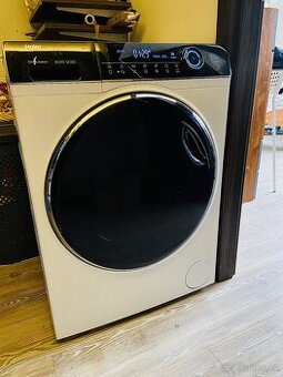 Pračka se sušičkou Haier HWD80-B14979-S bílá