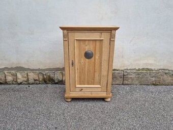 HEZKÁ STARÁ SMRKOVÁ POTRAVINKA