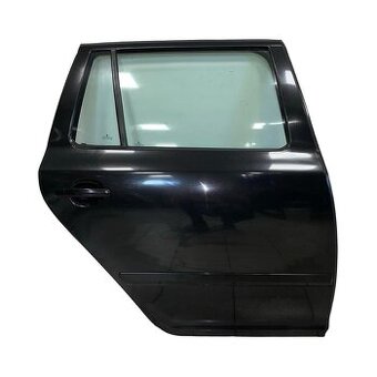 Pravé zadní dveře černá LF9R Škoda Octavia 2 kombi r.v. 2008