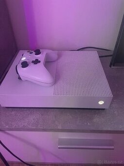 Xbox one s all digital 1TB
