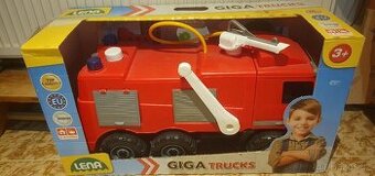 LENA Mercedes požární auto zánovní.