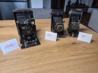 Staré fotoaparáty - 1