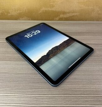 Apple iPad Air 10.9" 2022 M1 64GB modrá - 1