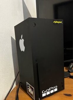 Prodám Xbox Series X ze sluchátky