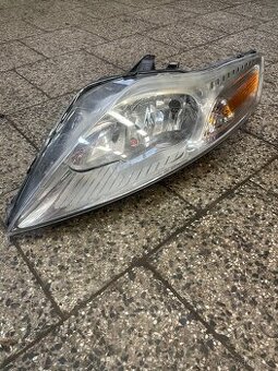 Světlo ford Mondeo mk4