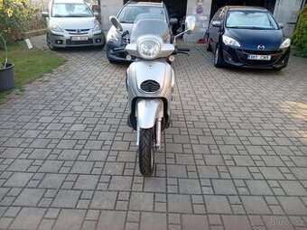 Aprilia Scarabeo 125 ie Light