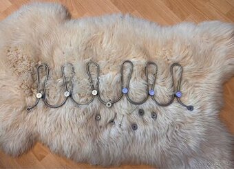 Kovový věšák 2 ks