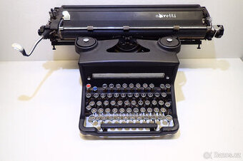 Psací stroj- Olivetti - Made in Italy - 1932 