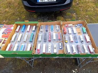 42 modelů Kultovní autobusy minulé éry DeAgostini 1/72