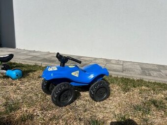 Dětská čtyřkolka odrážedlo