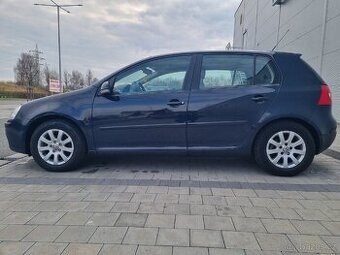 VW Golf 5 1.6 FSI, 6st., 160tkm, STK 04/2028, tempomat