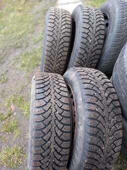 Zimní pneu  s disky 185/65R15 ,Alfa Romeo  a jine