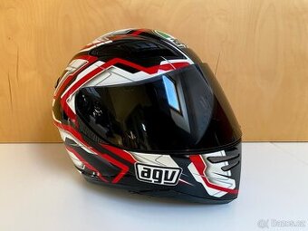 Prodám motocyklovou helmu AGV vel. M (57–58)