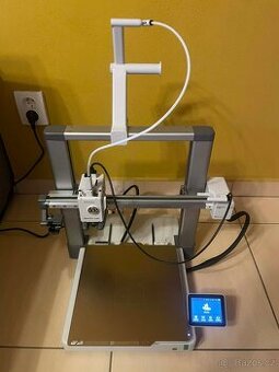 tiskarna Bambulab A1 / záruka/nova 95 hodin + 3kg filamentu