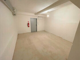 Prodej skladového prostoru / kancelare / dilny 17 m² - 1