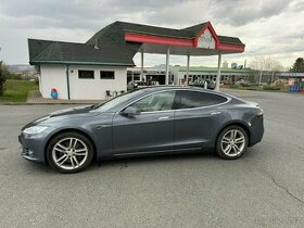 Tesla s p85+ 2013 rok