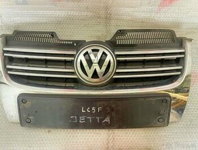 Přední chrom maska VW Jetta Golf V kombi 1K5853651