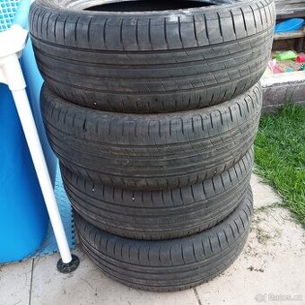 4x Goodyear levně 205/60/16