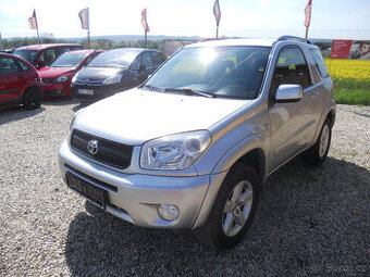 Toyota Rav4 2.0 VVT-i 4x4 110Kw Výhřev sedaček