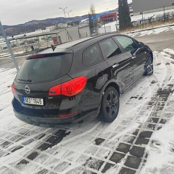 Prodam opel astra j 1.7 SDTI.