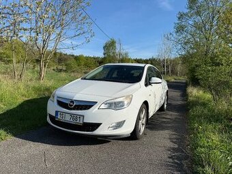 Opel ASTRA 1.7 CDTi