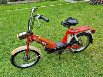 Babetta 207 původní lak, s kartičkou, červená č.12