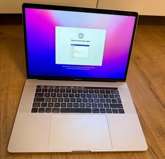 MacBook Pro 15" 2016, 2.7 Core i7, 16GB, 500gb SSD