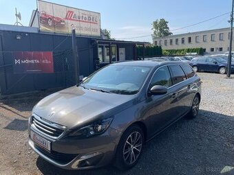 Peugeot 308 2,0 HDi Serviska, LED, Senzory