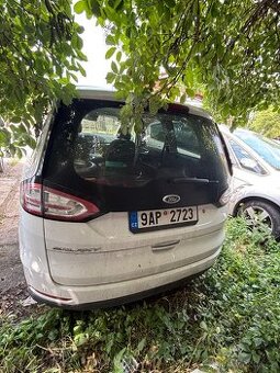 Auto Ford Galaxy