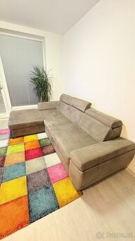 Sedačka s lenožkou