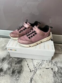 Geox sneakers divci vel.36