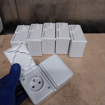 Dvojzásuvky ABB Praktik