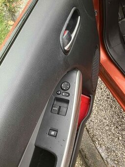 Mazda 2 1,4 63kw r.v.2009 původ ČR