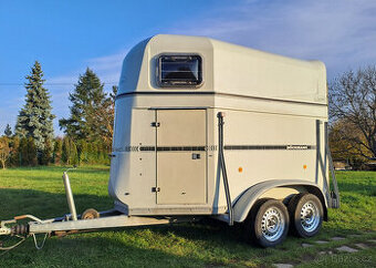 Prodám celolaminátový přívěs - přepravník na 2 koně Böckmann