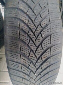 205/60/r16 semperit dot22 6mm