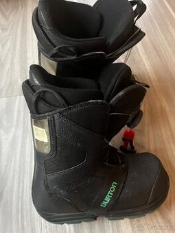 Snowboardové boty vel. 38