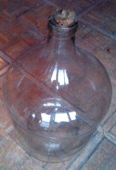 demižon holý skleněný 20L