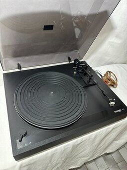 Prodám kvalitní gramofon zn. Thorens TD 180