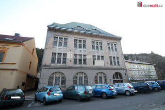 Objekt občanského vybavení - bývalá škola v Kraslicích