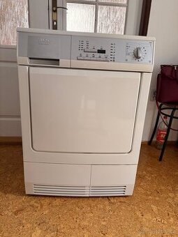 Sušička prádla AEG Lavatherm 59800