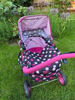 Dětský kočárek na hraní