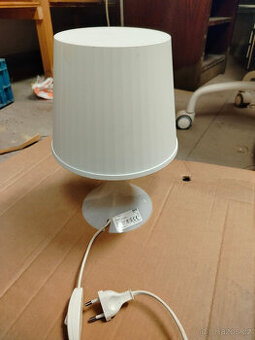 Stolní lampa IKEA LAMPAN
