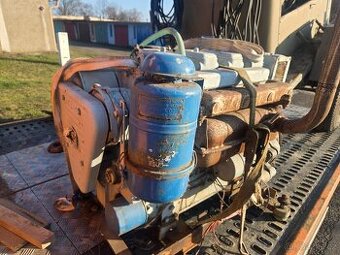 Zánovní Motor Slávia 4s90A plně funkční