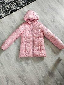 Dívčí oblečení 146