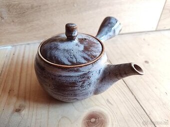 PRODAM KRASNOU CESKOU KERAMIKU – KYUSU, SET KONVICKA + SALKY