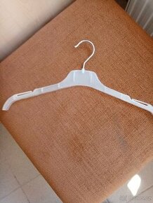 Ramínka průhledná šatní 45ks