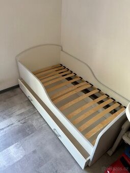 Dětská postel