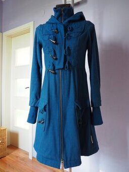 Zimní kabát s kapucí - 1