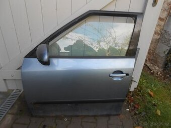 ŠKODA FÁBIA 2 VEŠKERÉ DÍLY Z LEVÝCH PŘEDNÍCH DVEŘÍ